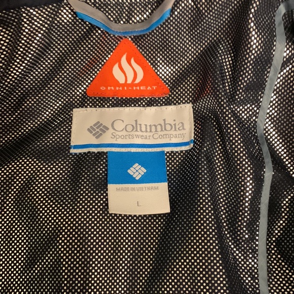 Columbia Women's omni-hear Hooded Jacket - Picture 2 of 4